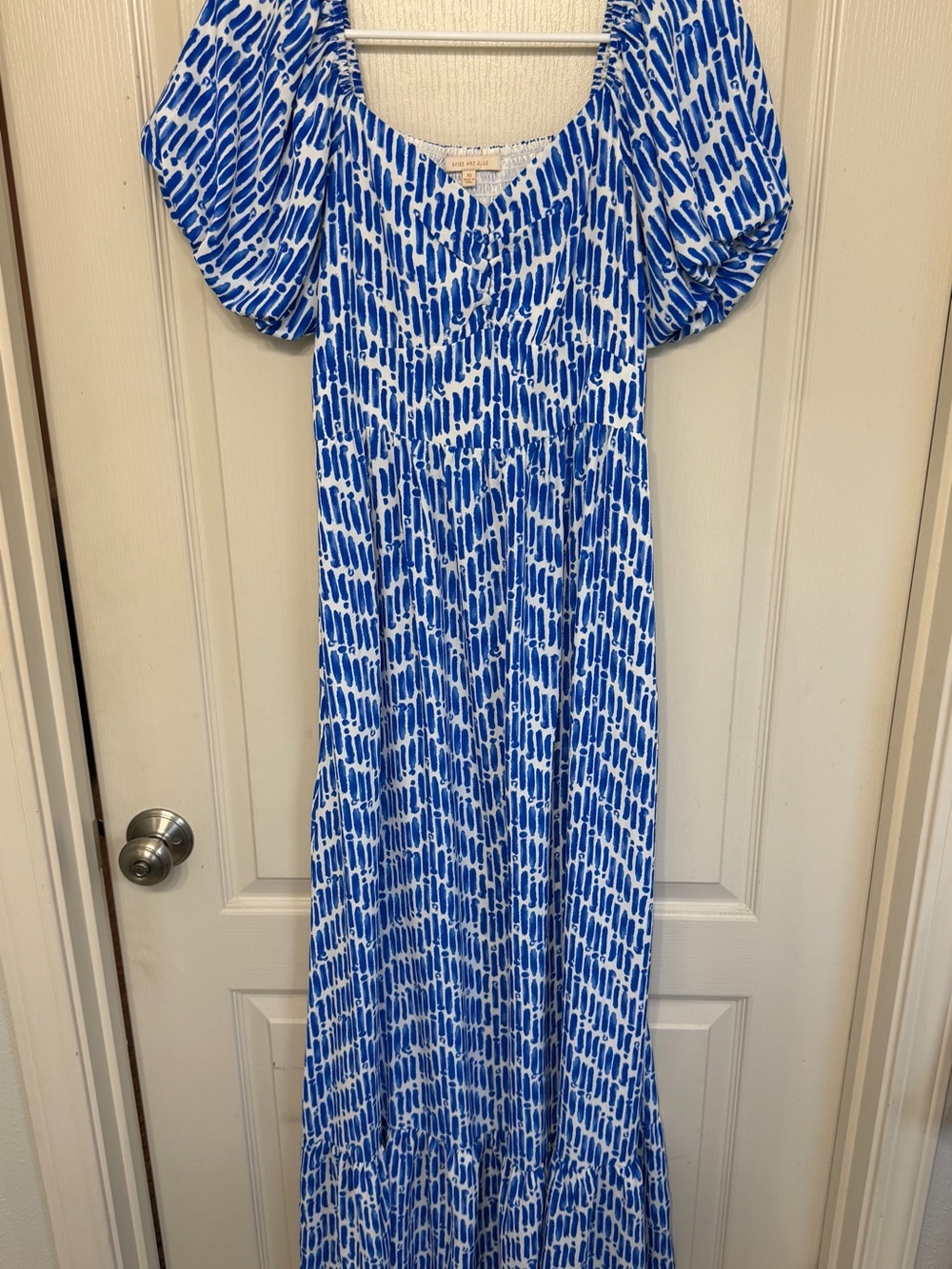 Skies Are Blue Puff-Sleeve Maxi Dress